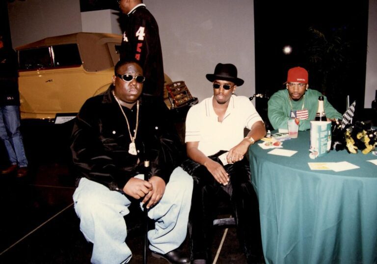 Hip-Hop Jewelry to Be the Focus of ‘Ice Cold’ Exhibition at American Museum of Natural History Hip Hop Jewelry To Be The Focus Of 'ice Cold' Exhibition