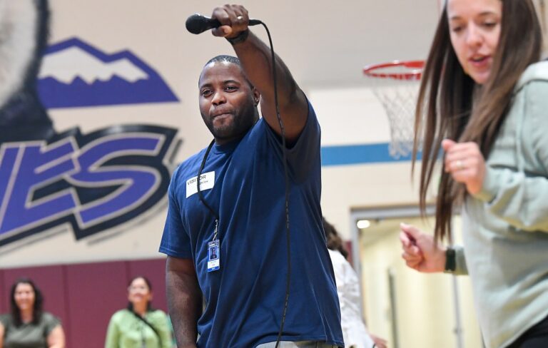 ‘Take this test so seriously:’ 2 District 6 educators release inspirational song for CMAS test – Greeley Tribune ‘take This Test So Seriously:’ 2 District 6 Educators Release