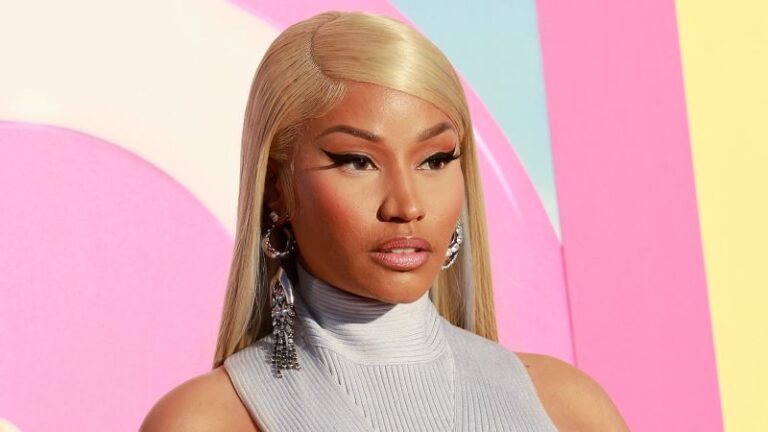 Nicki Minaj Apologizes To Fans For Postponing Concert After Arrest