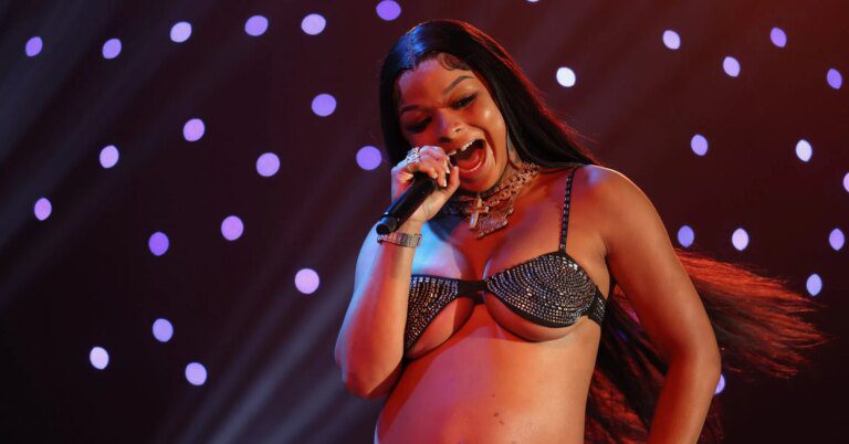 Blueface’s Mom Karlissa Saffold Desperately Needs Kim Kardashian’s Help Hollywood Unlocked's 2nd Annual Impact Awards