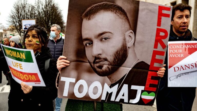 Iranian rapper Tumaj Salehi’s death sentence overturned HipHopDX