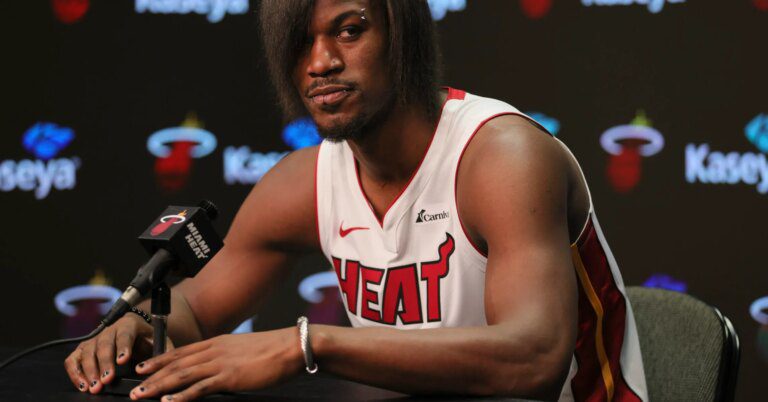 Dallas Mavericks v Golden State Warriors - Game Five