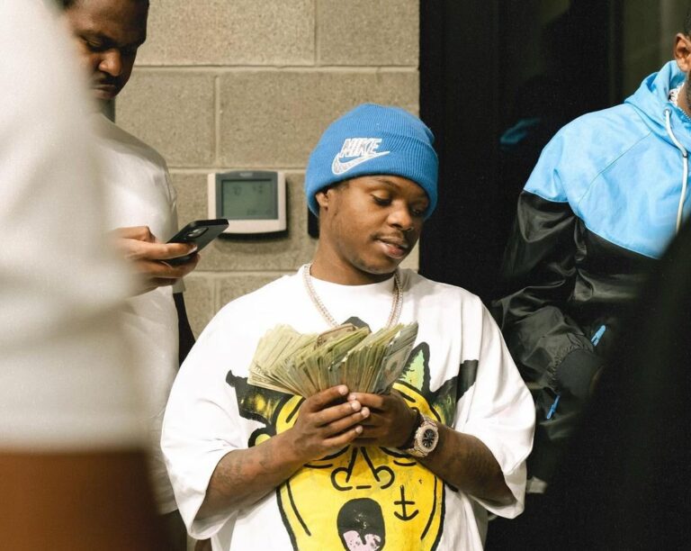 42 Dugg releases debut album 4eva Us, Neva Them. Lil Baby, Meek Mill, Sexyy Red, Jeezy and more Navjosh