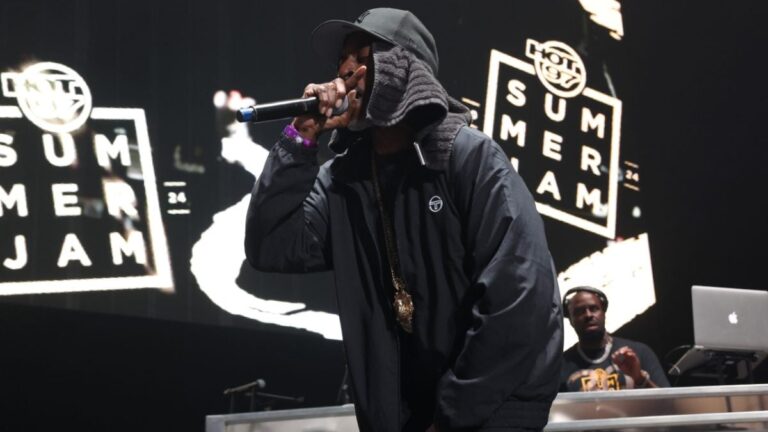 HipHopDX