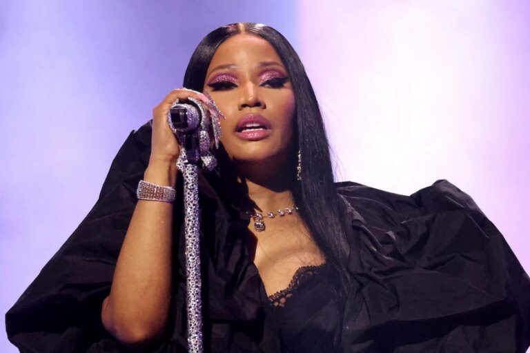 Nicki Minaj Settles With Blogger Who Called Her An 'addict'