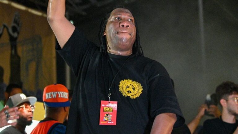 HipHopDX