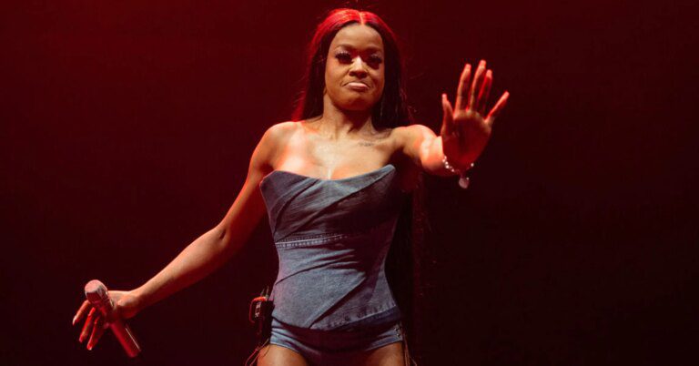 Azealia Banks Endorses 'dumb And Incoherent' Kamala Harris For President