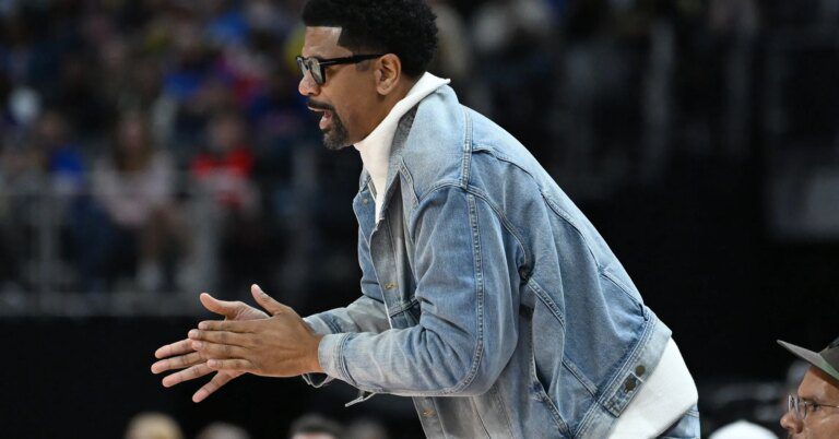 Jalen Rose mocks Drake lawsuit on TNT Sports Jalen Rose Mocks Drake Lawsuit On Tnt Sports