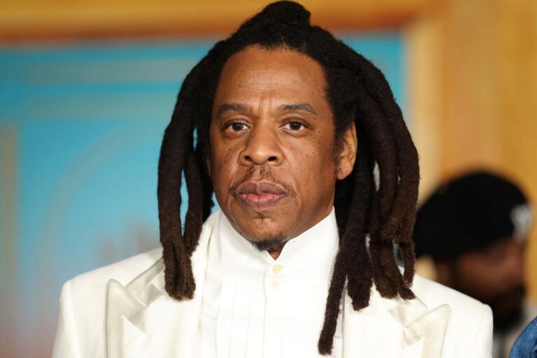 Jay Z Accused Of Raping 13 Year Old Girl With Diddy In 2000