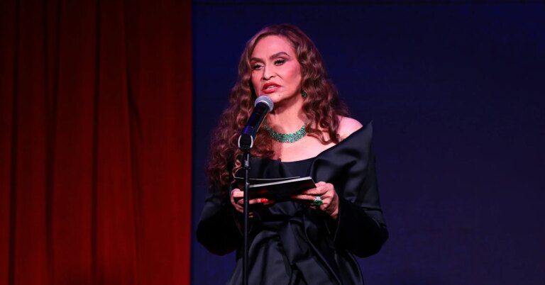 Tina Knowles reveals fierce wildfire engulfs her Malibu bungalow: ‘It was my sanctuary’ Tina Knowles Reveals Fierce Wildfire Engulfs Her Malibu Bungalow: 'it