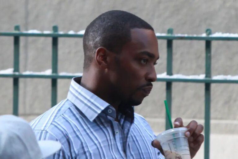 Anthony Mackie complains about boring love life Anthony Mackie