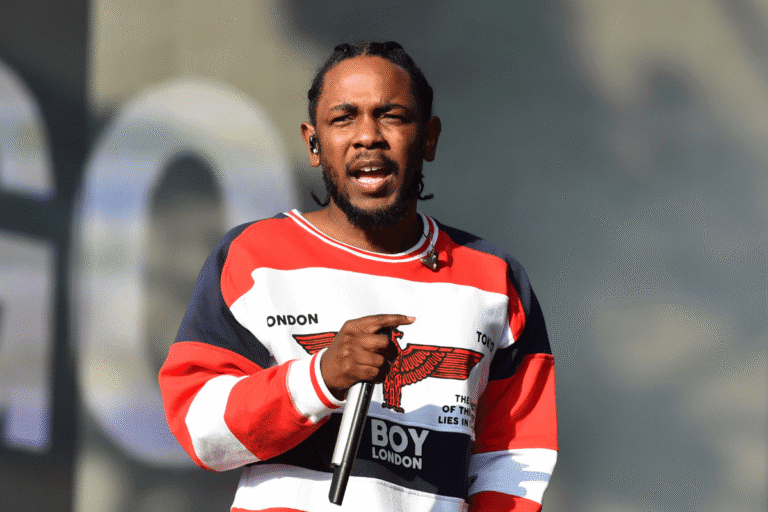 Kendrick lamar mocks drake on opening night of gnx tour