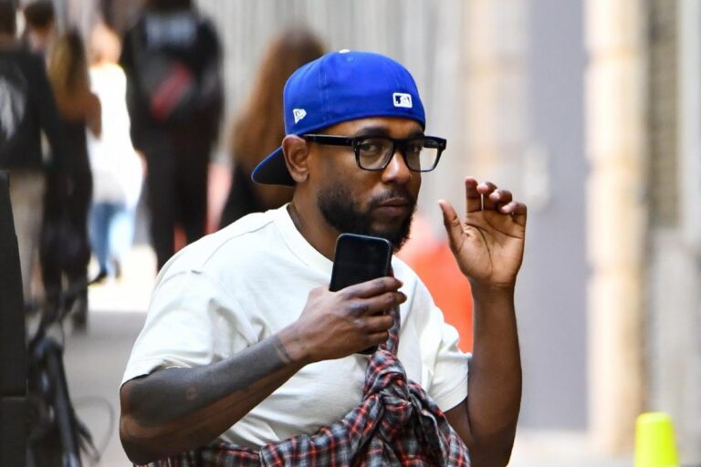 Kendrick lamar's photo outside the studio