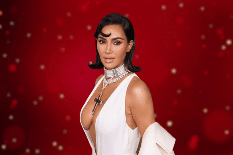 Kim Kardashian plays the dark turn of the character “bratz” Kim kardashian plays the dark turn of the character "bratz"