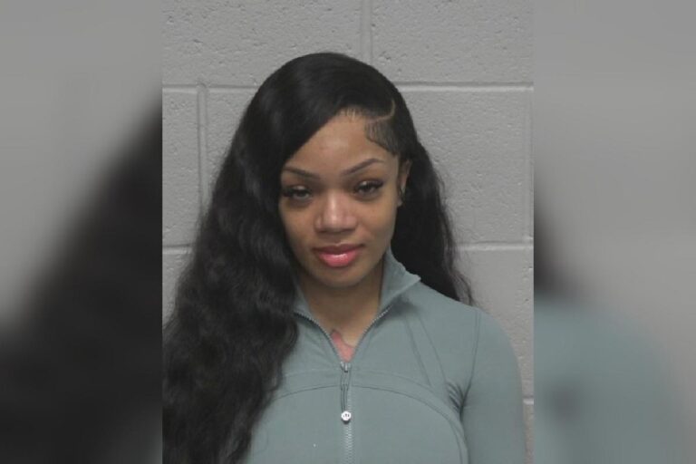 Glorilla summons police to arrest her weed Glorilla summons police to arrest her weed