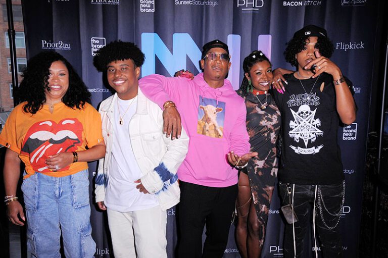Ja rule celebrates iconn with live performance