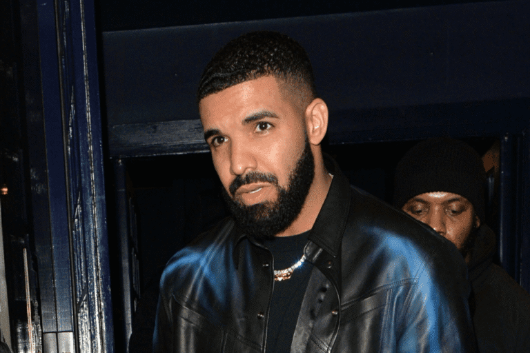 Drake shows off his $1 million rolex 'barbie' watch