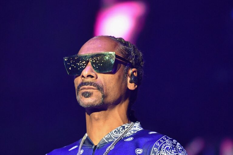 Snoop Dogg surprises Jackson State University by talking about HIV, LGBTQ issues Snoop dogg surprises jackson state university by talking about hiv,