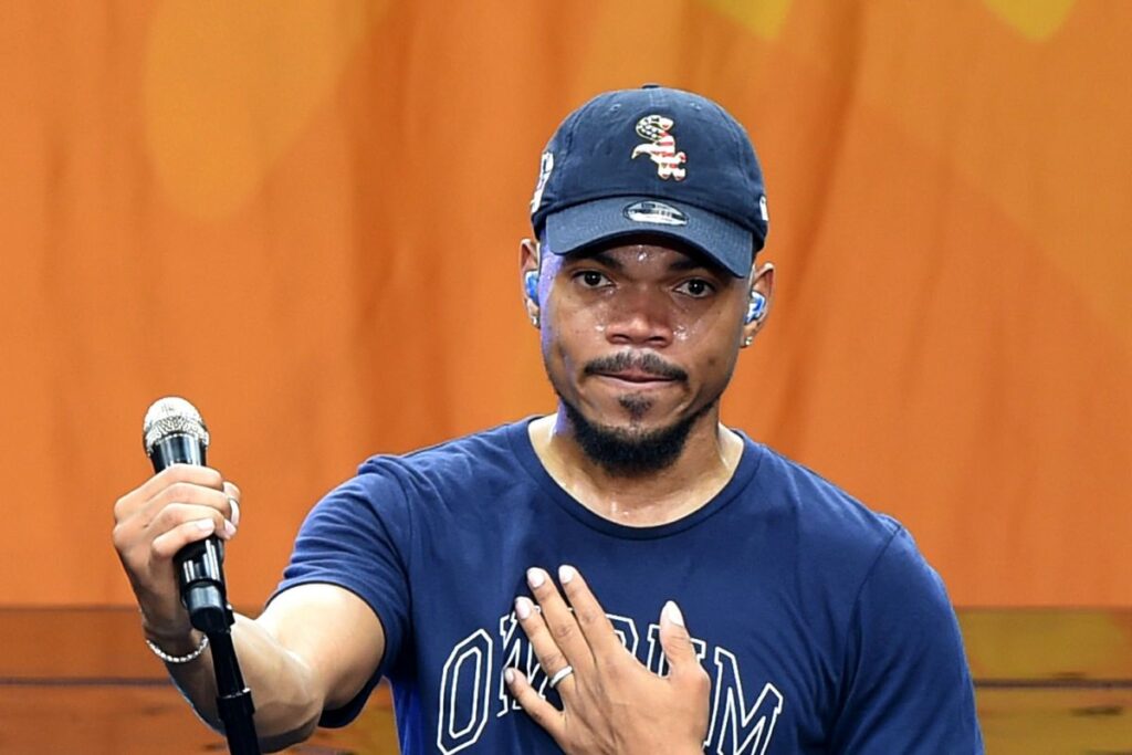 Foid Raper Rapper Chance surprises Chicago kids with bikes and food – HipHopVR