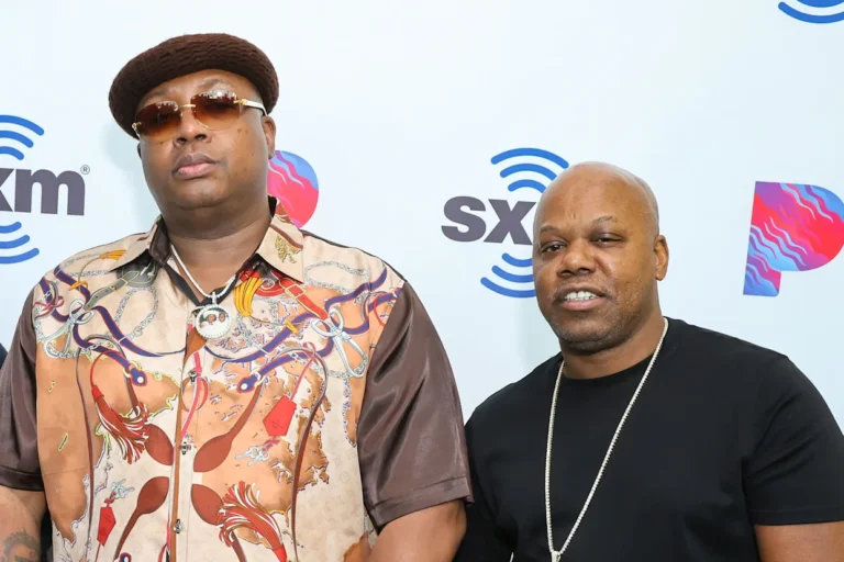 E 40 and Too $hort brought Bay Area hip hop to the NFL Honors stage. Fans called it a major win for West Coast legends.
