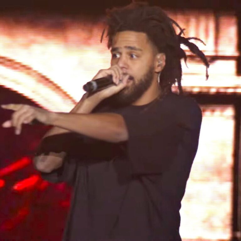 HOTSPOTATL 21 Savage & J.Cole Light Birthday Bash ATL 2023 On FIRE (xu6HKf40MX0 2m38s) (cropped)