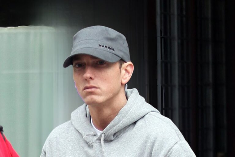 Police find Crown Royal bottle in Kim Scott’s Range Rover after drink-driving arrest Police find Crown Royal bottle in Kim Scott's Range Rover