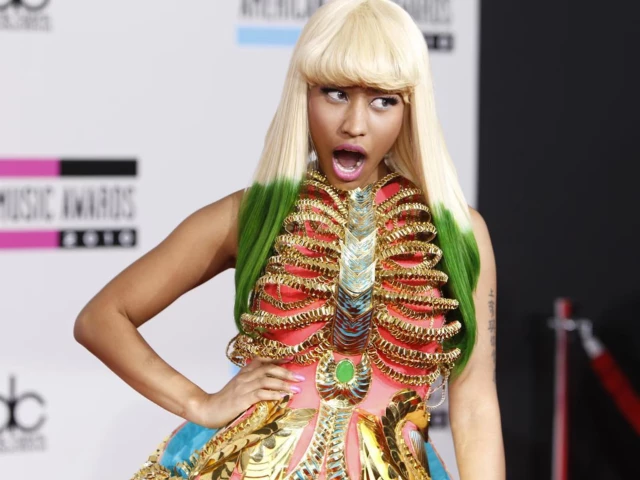 Nicki Minaj Teases a “Next Chapter” Move Fizza 141758694568 0 640x480