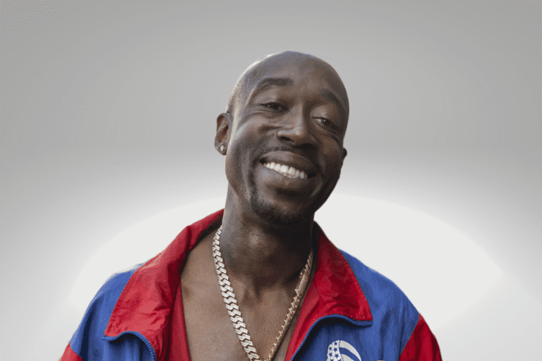 Freddie Gibbs trash talks Lakers' Jackson Hayes, manager kicked off