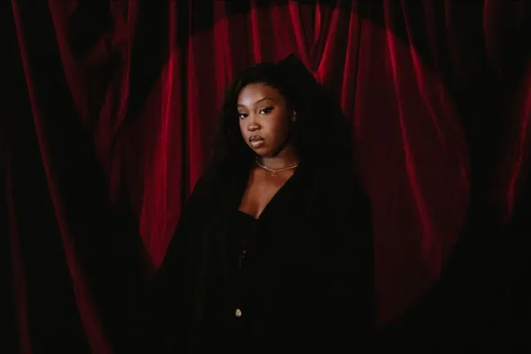 2502 devaura.990x660