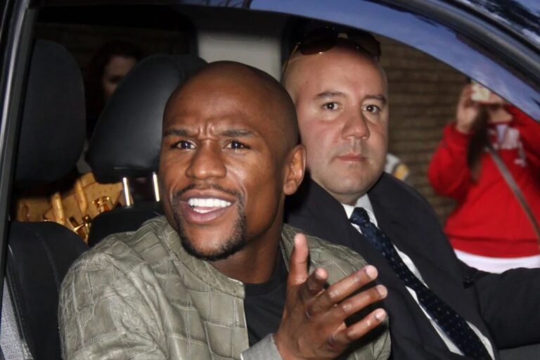 Floyd Mayweather ordered to pay nearly $1M in child support