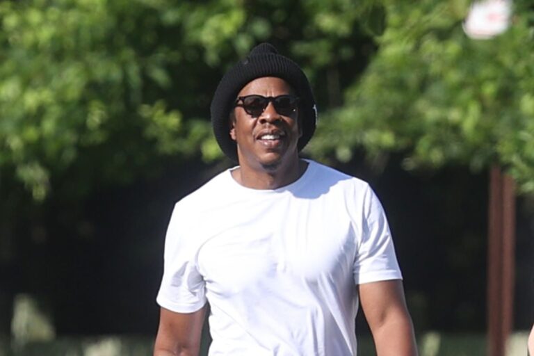 Jay-Z’s final Yankee Stadium show postponed due to security breach Jay Z's final Yankee Stadium show postponed due to security breach