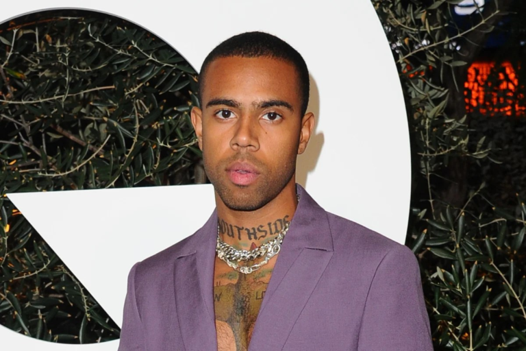 Vic Mensa ignites Donald Trump’s birthright civil rights movement Vic Mensa ignites Donald Trump's birthright civil rights movement