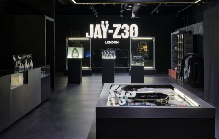 JAY-Z 30 Pop-Up Launches Today In Trafalgar Square London Jay z london popup@2000x1270 800x508 (2)